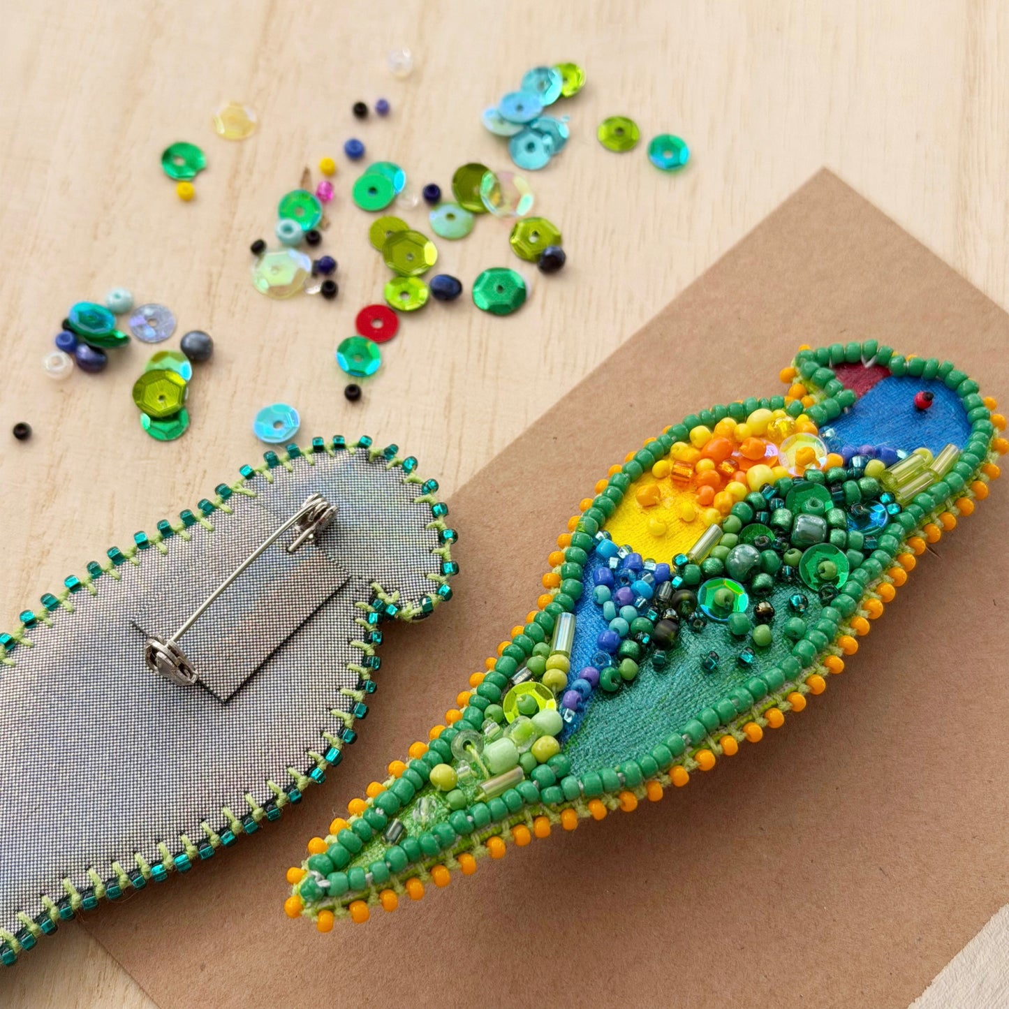 Rainbow Lorikeet | Beaded Brooch